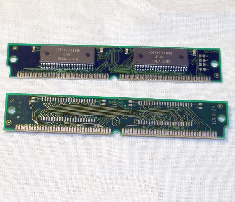 SIMM  4MB-60ns 72pin Hyundai HY5118164BJC-60 :    SIMM 4MB Hyundai HY5118164BJC-60 60ns 72-pin SIMM non-parity EDO RAM mod...